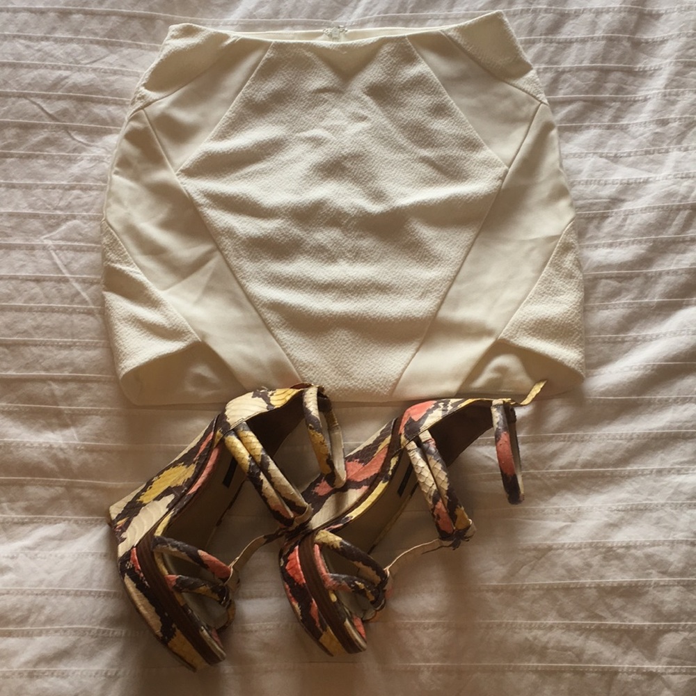 Mustard seed angular cream skirt